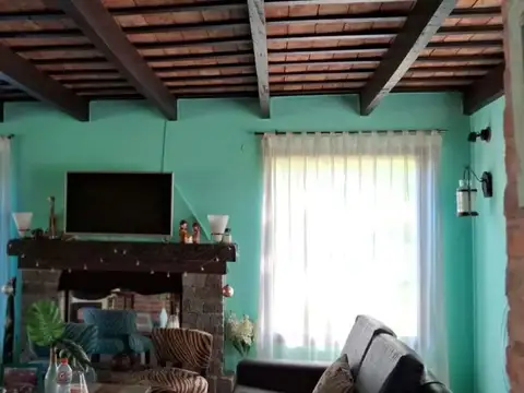 Casa en Venta con 1 cochera