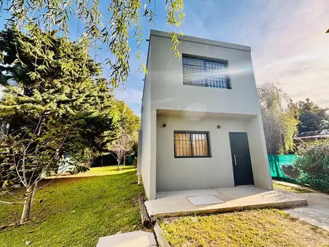 VENTA CASA 3 AMB 2 P. COCHERA PARQUE QUINCHO PILAR