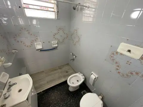 Depto Tipo Casa en Alquiler en San Andres, $ 900.000