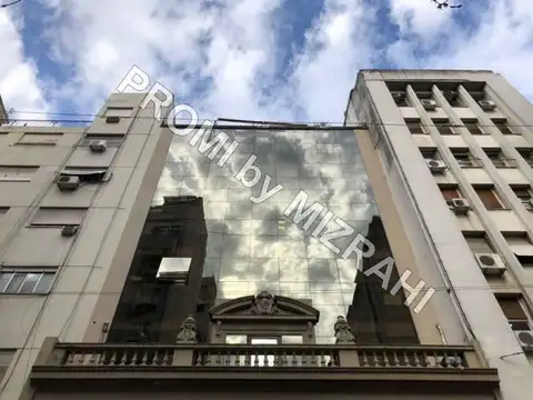 Oficina en Venta con 15 cocheras