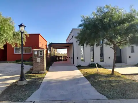 PILAR DEL ESTE - BARRIO SANTA ELENA