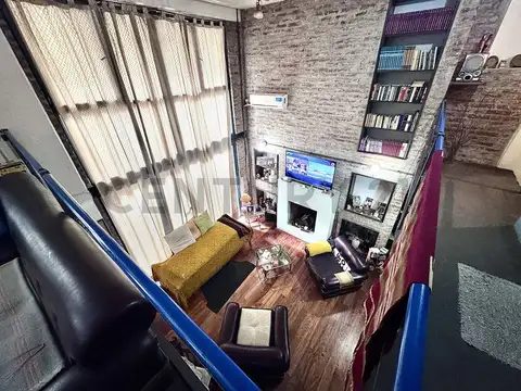 Excelente Loft de 2 ambientes en Belgrano,con balcón y cochera. EVALUA PERMUTA