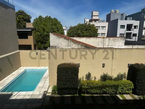 Venta Departamento de 2 Ambientes en Suite con Cochera en Lomas de Zamora
