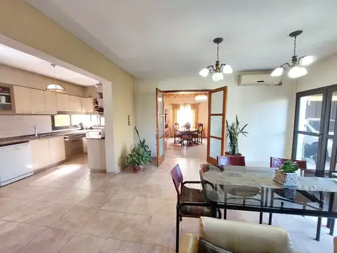 Casa en Venta B° privado Solares de Maipú
