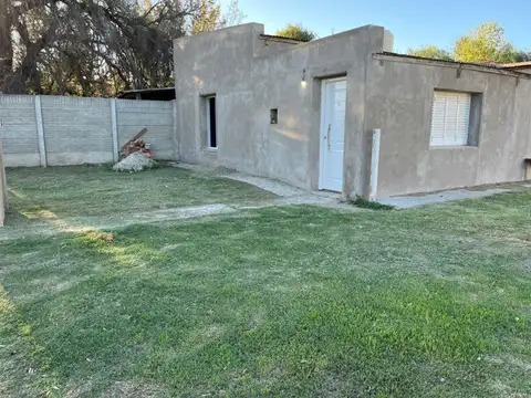 CASA  EN SALDUNGARAY pavon 121 Saldungaray, Provincia de Buenos Aires,