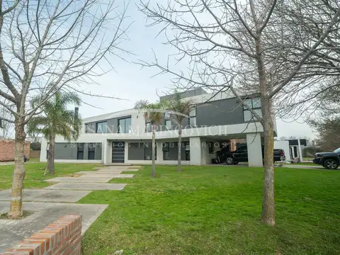 Casa 5 ambientes en Haras San Pablo General Rodriguez