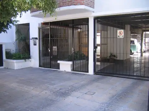 EXCELENTE 2 AMBIENTES AL FRENTE