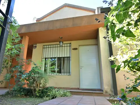 calle 12b e/ 461b y 461c n7465