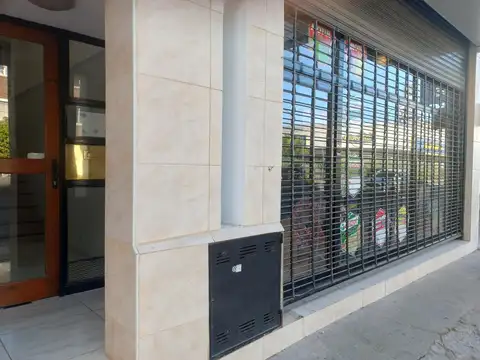Hipólito Yrigoyen 7400