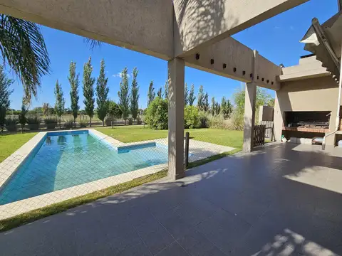 VENTA Y ALQUILER DE CASA EN TERRAVISTA CON 3 HABITACIONES