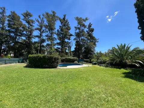 Terreno  en venta, para desarrollo sobre calle Saravi, a 2 cuadras de la Pana.