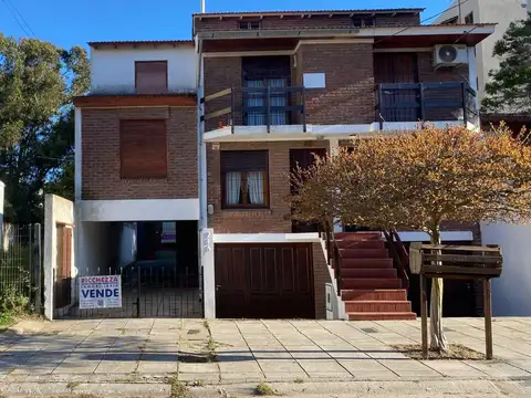 HERMOSO DUPLEX TRES AMBIENTES A 200 MTS DEL MAR - IDEAL PARA VACACIONAR