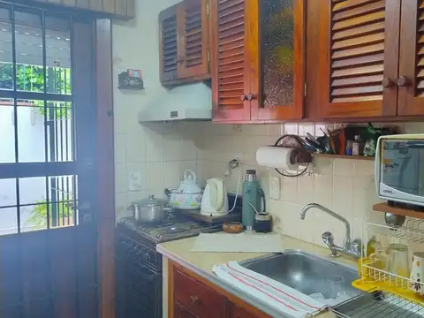 HERMOSO DUPLEX TRES AMBIENTES A 200 MTS DEL MAR - IDEAL PARA VACACIONAR