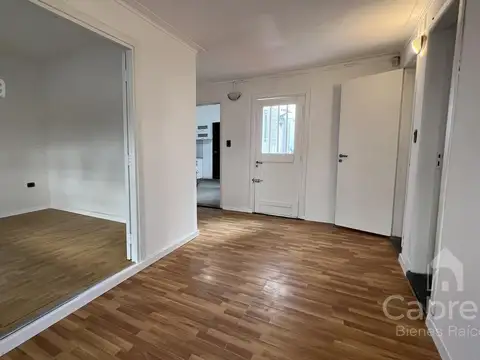 Alquiler casa 3/4 dormitorios con patio y terraza, La Plata