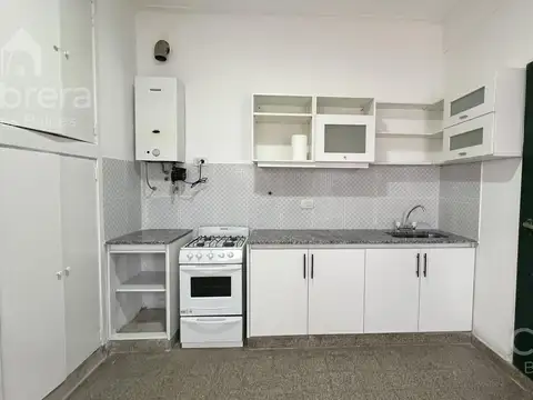 Casa 6 ambientes con 1 baño
