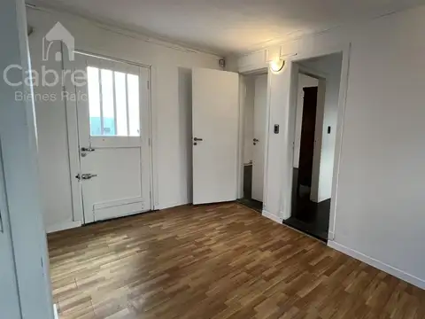 Alquiler casa 3/4 dormitorios con patio y terraza, La Plata