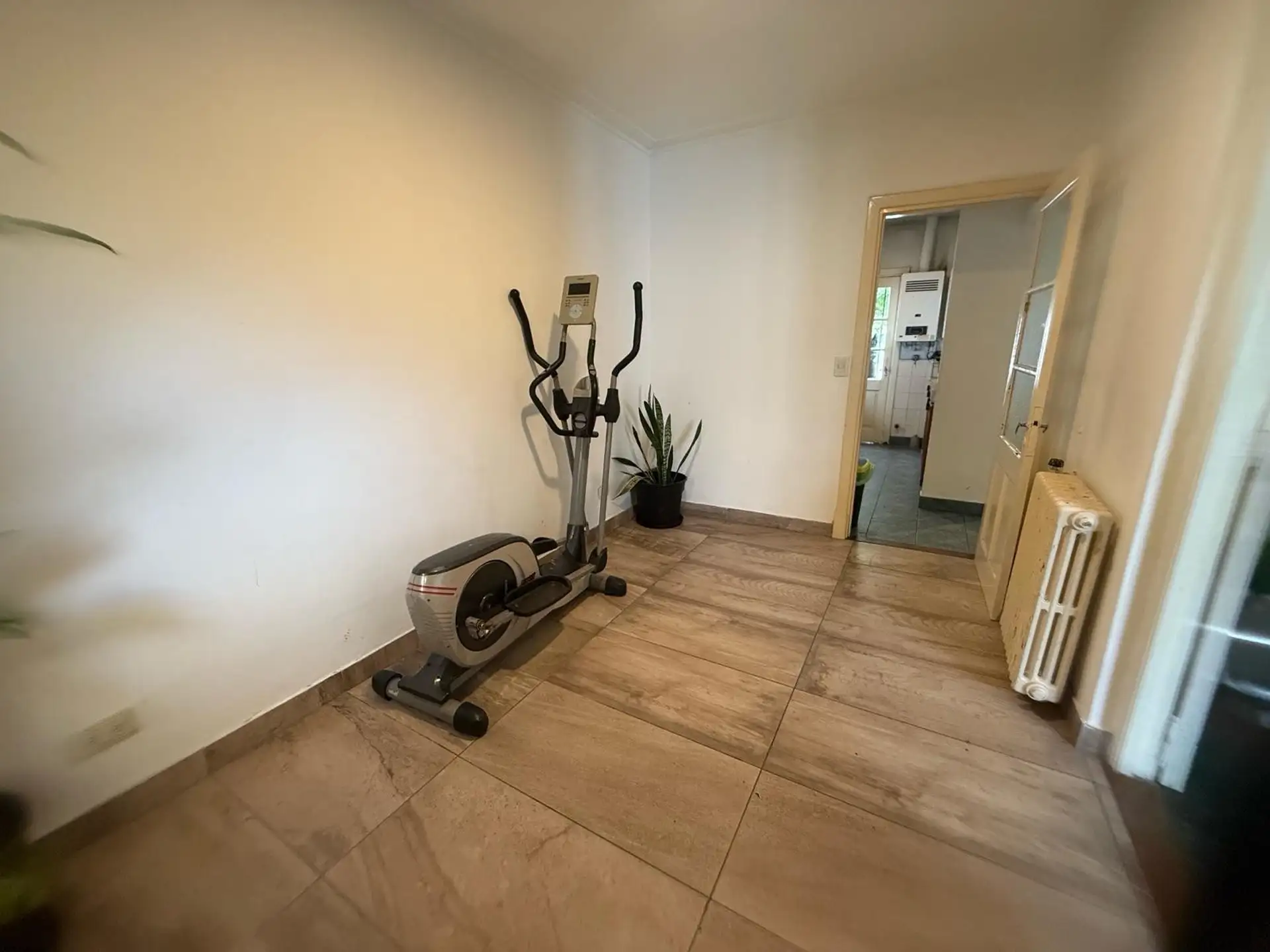 Casa 4 ambientes con garage y parque Z/San José