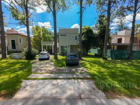 Casa en venta en Country El Paso a metros del ingreso principal