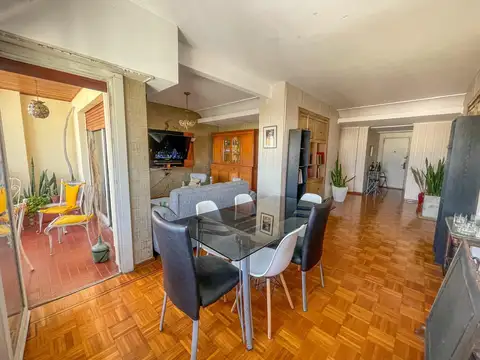 Departamento 5 ambientes con 2 baños