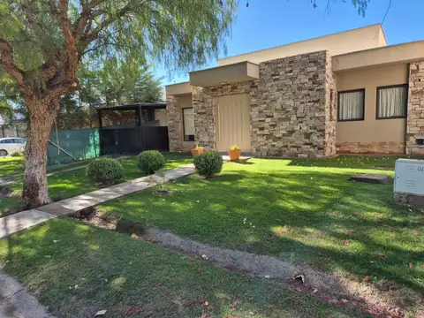Casa en Venta en Barrio Terruños de Araoz II