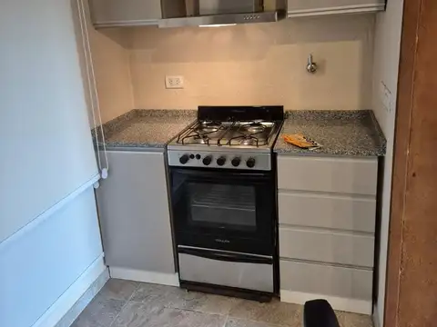Casa en Alquiler con 2 cocheras