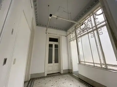 VENTA DEPARTAMENTO 6 AMBIENTES FRANCÉS MICROCENTRO