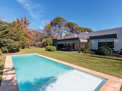 Venta de casa en Funes 3 dormitorios