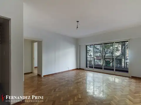 Departamento tres ambientes al frente en Palermo, con lavadero