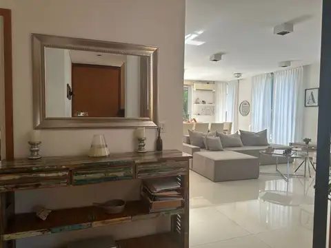 Casa en Venta en Grand Bell, USD 650.000