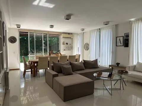 Casa en Venta al Noreste