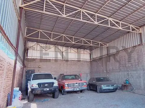Century 21 López vende Galpón con amplio predio exterior y propiedad en San Martín