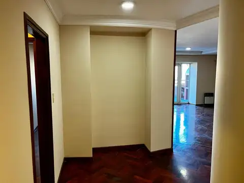 Departamento en Alquiler de 5 ambientes