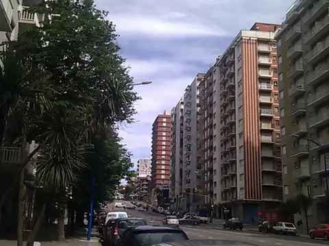 Departamento 2 ambientes en excelente estado.