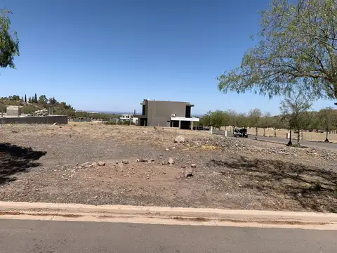 Terreno en Venta de 704,0 m2