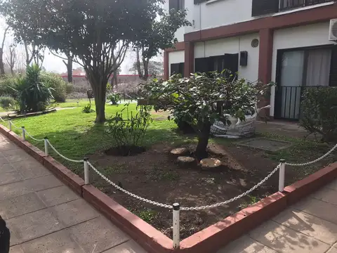 Las Flores 1600