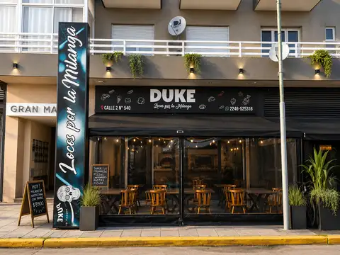LOCAL COMERCIAL EN VENTA – DOBLE FRENTE SOBRE PEATONAL Y COSTANERA, SANTA TERESITA