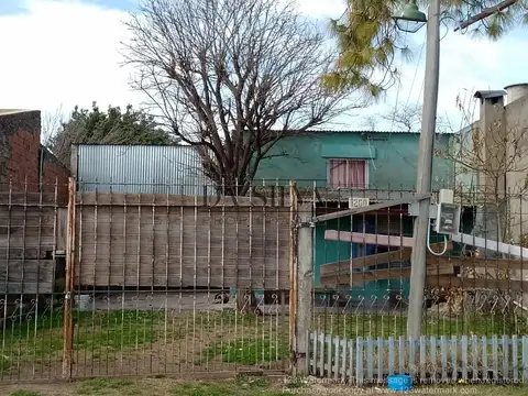 Casa y Galpón sobre Colectora Ruta 40. Marcos Paz