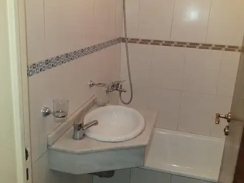 MONOAMBIENTE CÉNTRICO