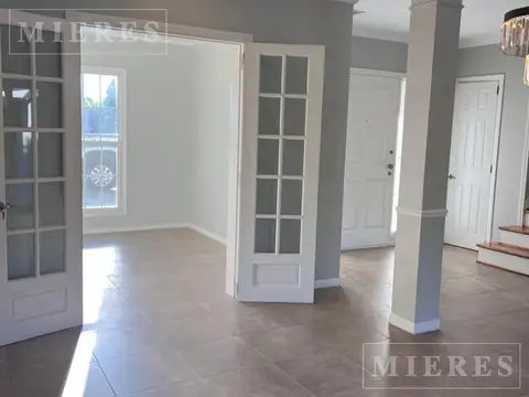 Casa en alquiler anual en La Lomada