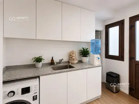Casa 5 ambientes con 4 baños