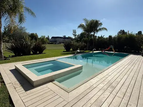 Casa en Alquiler de 4 dormitorios