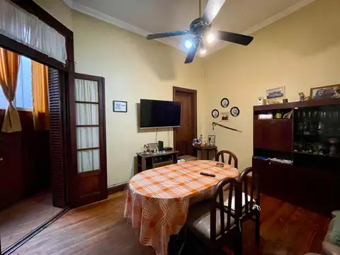 Depto Tipo Casa en Venta de 5 ambientes