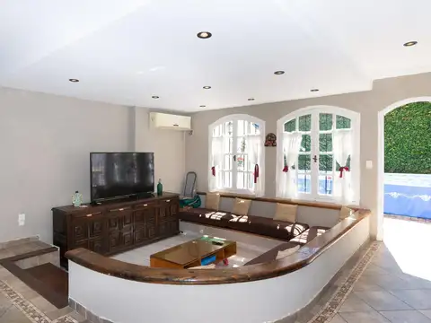 Depto Tipo Casa en Venta de 3 ambientes