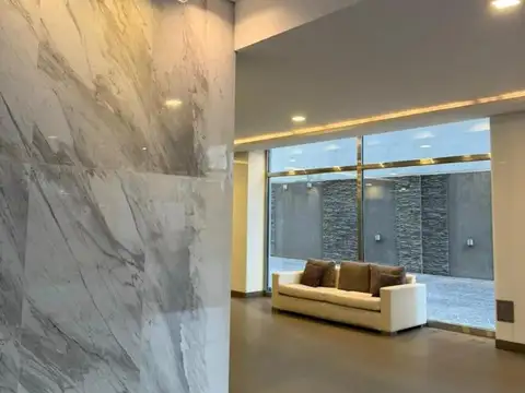 Av. José María Moreno 300