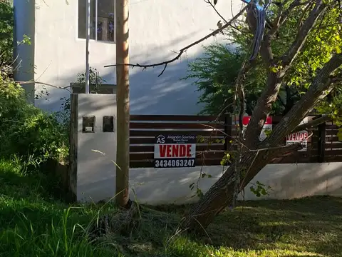 Venta de casa, zona toma Vieja, 3 dorm 2 baños,