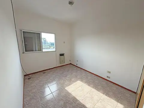 Departamento en Alquiler en Fray Luis Beltran, $ 450.000