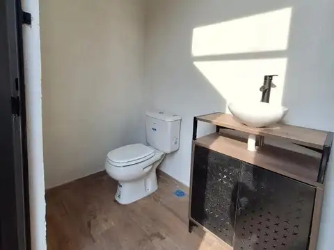 Casa en Alquiler con 1 cochera