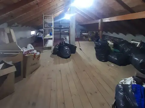 Casa 7 ambientes con 4 baños