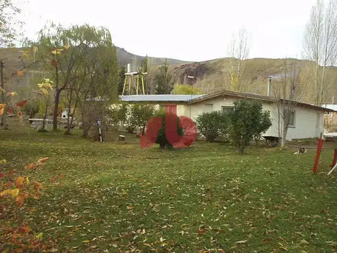 Casa 5 ambientes con 2 baños