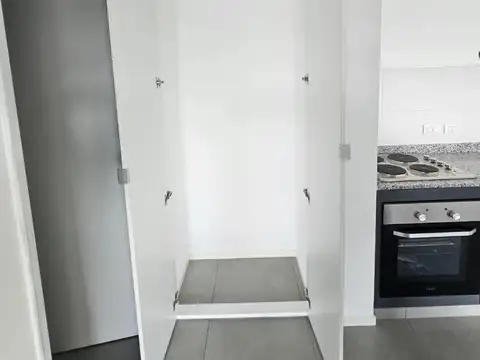 Venezuela 4000, Piso 2